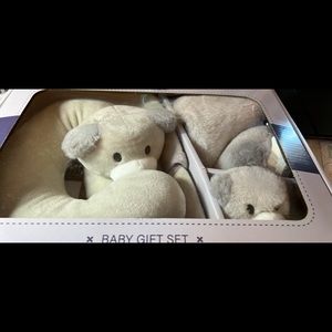 COPY - Kelly baby collection gift set